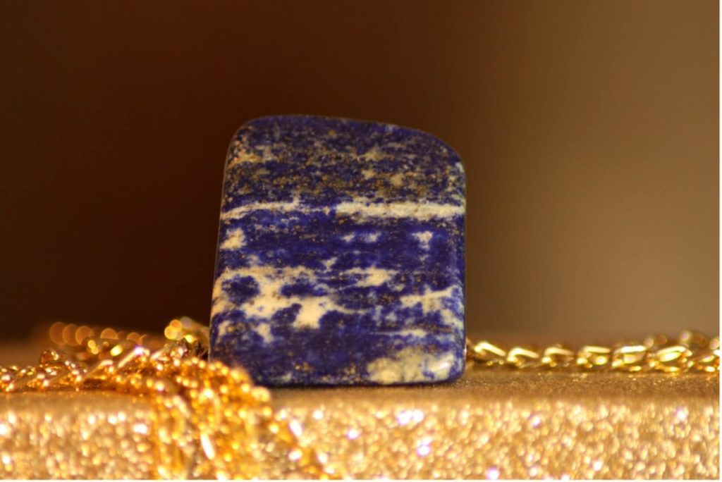 Vzácny polodrahokam Lazurit – Lapis Lazuli