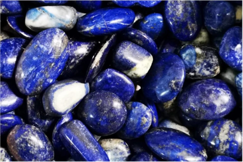 Vzácny polodrahokam Lazurit – Lapis Lazuli